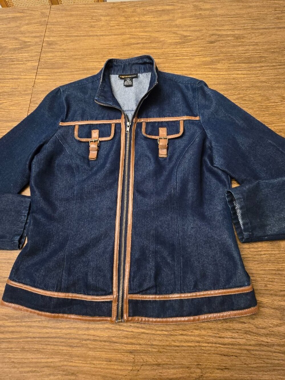 METROStyle Women's Navy Denim Long Sleeves Jacket w/Faux Leather Trim - Size 12